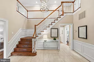 10708 Stapleford Hall Dr, Potomac, MD 20854 - Photo 4