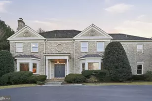 10708 Stapleford Hall Dr, Potomac, MD 20854 - Photo 2