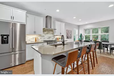 864 Thompson Crescent #44, Rockville, MD 20852 - Photo 6