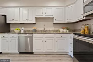 8101 Connecticut Ave, Chevy Chase, MD 20815 - Photo 16