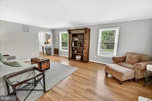 21800 Glendalough Rd, Gaithersburg, MD 20882 - Photo 20