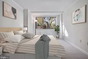 10500 Rockville Pik, Rockville, MD 20852 - Photo 8