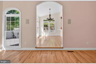 9914 Woodford, Potomac, MD 20854 - Photo 38