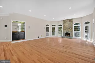 9914 Woodford, Potomac, MD 20854 - Photo 34