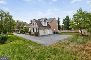 9914 Woodford, Potomac, MD 20854 - Photo 4