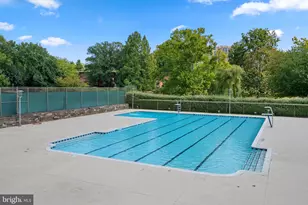 10401 Grosvenor Pl, Rockville, MD 20852 - Photo 36