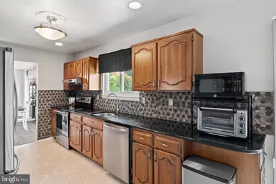 13532 Walnutwood Lane, Germantown, MD 20874 - Photo 22