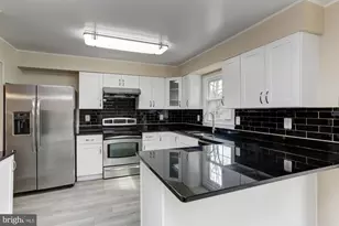 10107 Galsworthy Pl, Bethesda, MD 20817 - Photo 20