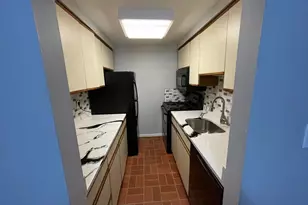 9815 Hellingly Pl, Montgomery Village, MD 20886 - Photo 4