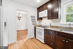 7000 Exeter Rd, Bethesda, MD 20814 - Photo 12