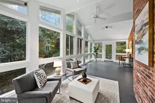 7108 Broxburn Dr, Bethesda, MD 20817 - Photo 12