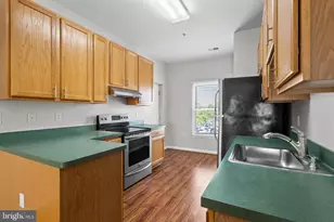 402 Main St, Gaithersburg, MD 20878 - Photo 8