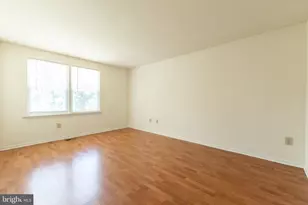 12136 Bentridge Pl, Potomac, MD 20854 - Photo 20