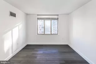 4801 Fairmont Ave, Bethesda, MD 20814 - Photo 16