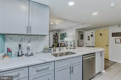 11710 Old Georgetown Road #422, North Bethesda, MD 20852 - Photo 8