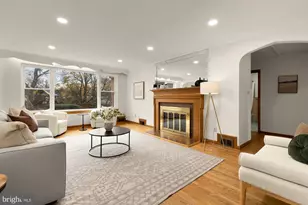 1102 Dale Dr, Silver Spring, MD 20910 - Photo 2