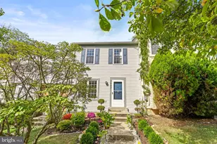 7507 Elioak Terrace, Gaithersburg, MD 20879 - Photo 2