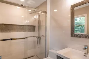 8933 Colesville Rd, Silver Spring, MD 20910 - Photo 16