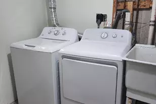 13003 Pickering Dr, Germantown, MD 20874 - Photo 12