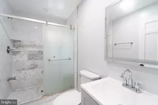 9211 Bells Mill Rd, Potomac, MD 20854 - Photo 8