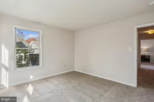 664 Lake Varuna Mews, Gaithersburg, MD 20878 - Photo 32