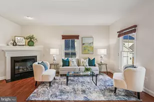 664 Lake Varuna Mews, Gaithersburg, MD 20878 - Photo 4