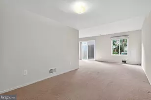 9518 Tippett Ln, Gaithersburg, MD 20886 - Photo 12