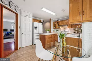 30 Spring St, Gaithersburg, MD 20877 - Photo 16