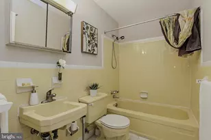 404 Ritchie Pkwy, Rockville, MD 20852 - Photo 22