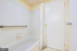 2921 N Leisure World Blvd, Silver Spring, MD 20906 - Photo 20