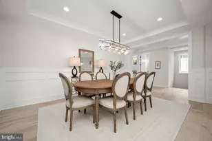 5104 Fairglen Ln, Chevy Chase, MD 20815 - Photo 10