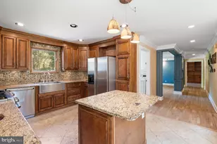 15729 Holly Grove Rd, Silver Spring, MD 20905 - Photo 12