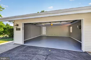 11112 Broad Green Dr, Potomac, MD 20854 - Photo 34