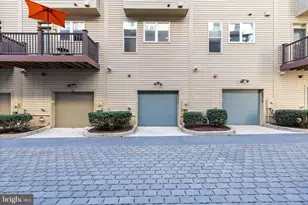 16215 Decker Pl, Rockville, MD 20855 - Photo 6