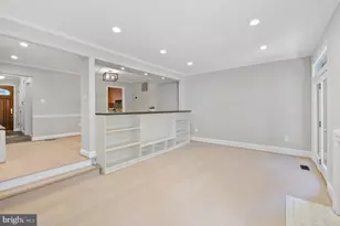 7322 Greentree Rd, Bethesda, MD 20817 - Photo 10