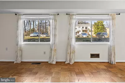 10613 Montrose Avenue #4, Bethesda, MD 20814 - Photo 12