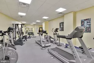 8045 Newell St, Silver Spring, MD 20910 - Photo 10