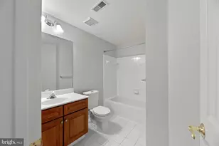 16909 Harbour Town Dr, Ashton, MD 20861 - Photo 42