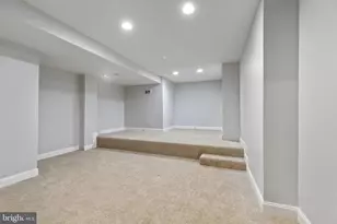 16909 Harbour Town Dr, Ashton, MD 20861 - Photo 56