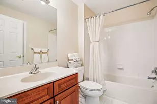 1105 Pleasant Cir, Rockville, MD 20850 - Photo 46