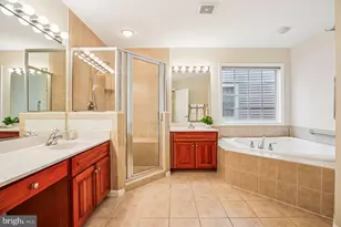 1105 Pleasant Cir, Rockville, MD 20850 - Photo 30