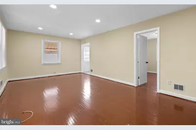 10112 Sutherland Road, Silver Spring, MD 20901 - Photo 4