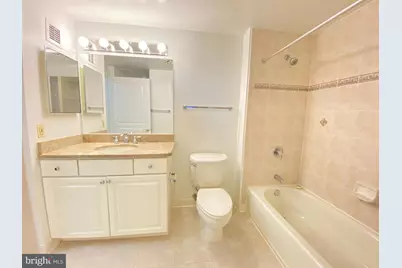 7111 Woodmont Avenue #103, Bethesda, MD 20815 - Photo 10