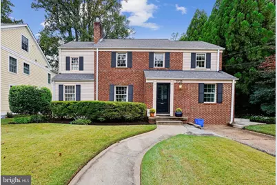 2725 Washington Avenue, Chevy Chase, MD 20815 - Photo 1