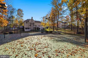 18136 Hayloft Dr, Derwood, MD 20855 - Photo 62