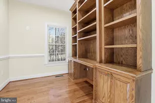18136 Hayloft Dr, Derwood, MD 20855 - Photo 12