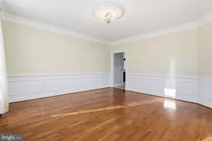 18136 Hayloft Dr, Derwood, MD 20855 - Photo 8