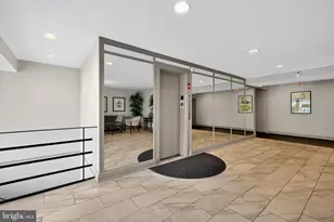 7400 Lakeview Dr, Bethesda, MD 20817 - Photo 4