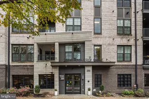 250 Decoverly Dr, Gaithersburg, MD 20878 - Photo 2