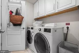 250 Decoverly Dr, Gaithersburg, MD 20878 - Photo 30